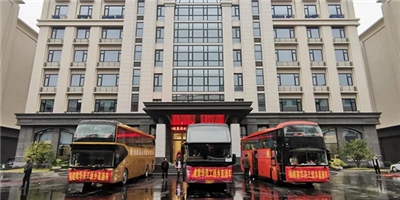 “傳遞育華愛(ài)，情滿回鄉(xiāng)路”——福建育華集團(tuán)歡送返鄉(xiāng)員工！
